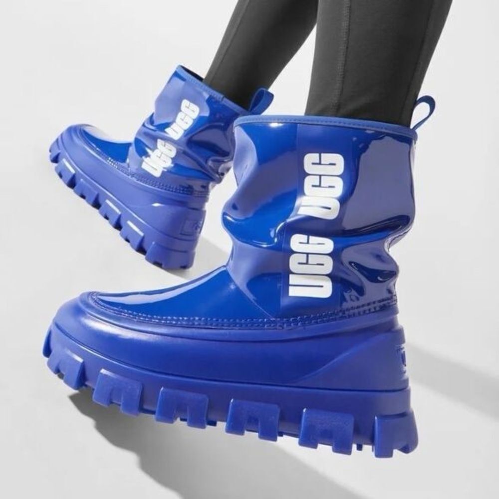 NWT UGG Classic Brellah Mini Boot Regal Blue Women's - Picture 10 of 14